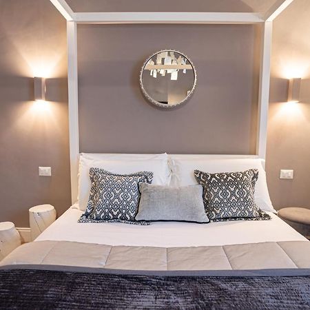 Cardilli Luxury Rooms Rome Bagian luar foto