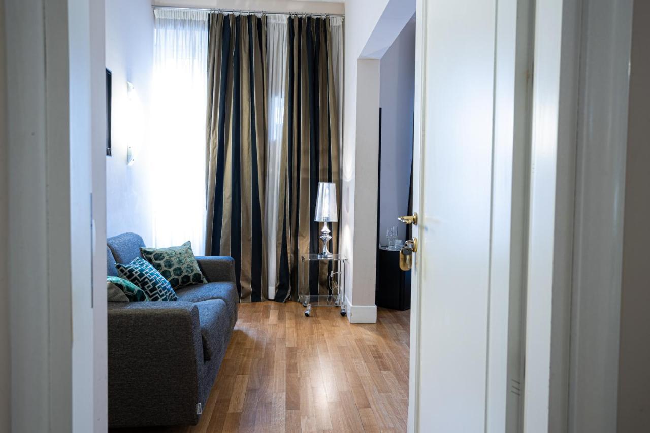 Cardilli Luxury Rooms Rome Bagian luar foto